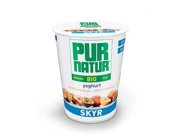 Pur Natur low-fat Skyr yogurt peach-maracuja